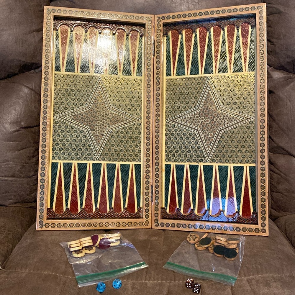 Wooden backgammon/checker set.
